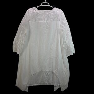 Elegant White Fabric and Lace Dress NWOT